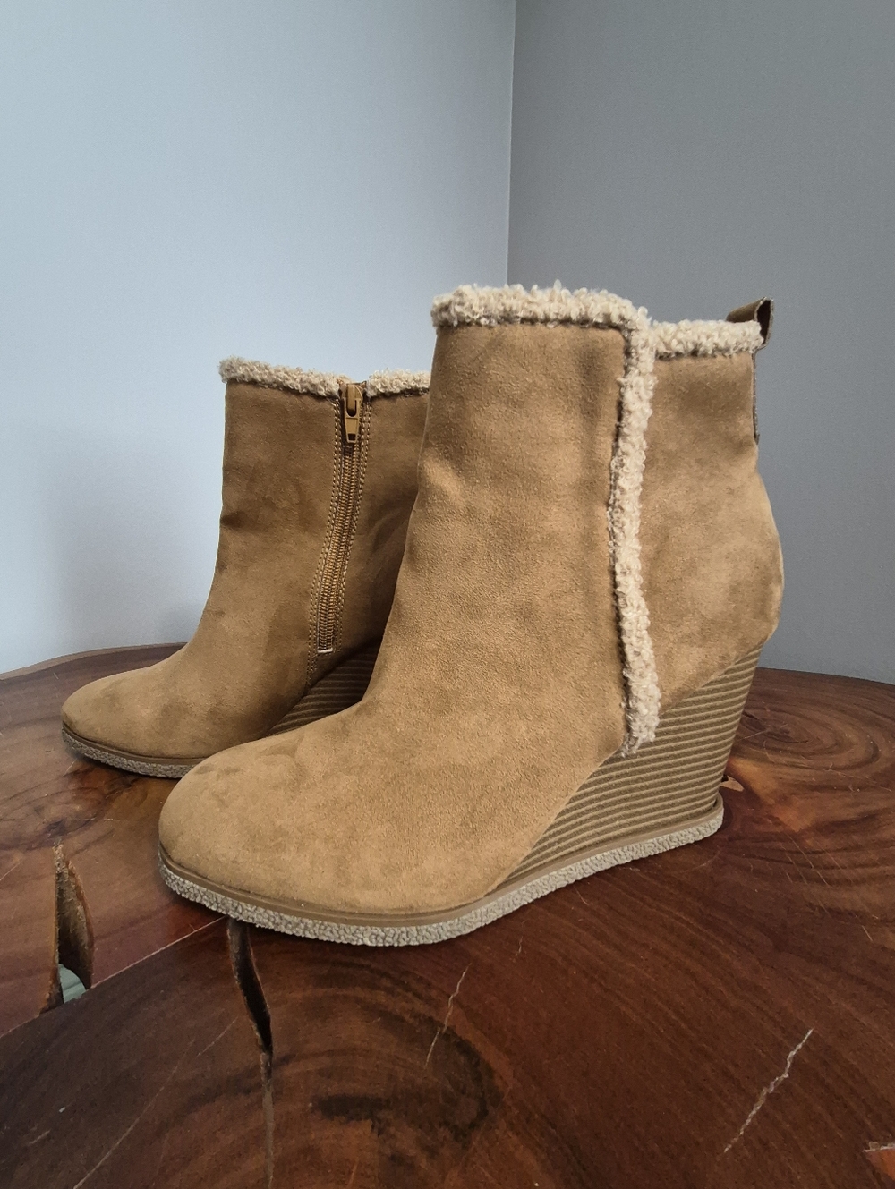 Wonderly Joni Tan/Brown Suede Wedge Boho Booties - 9